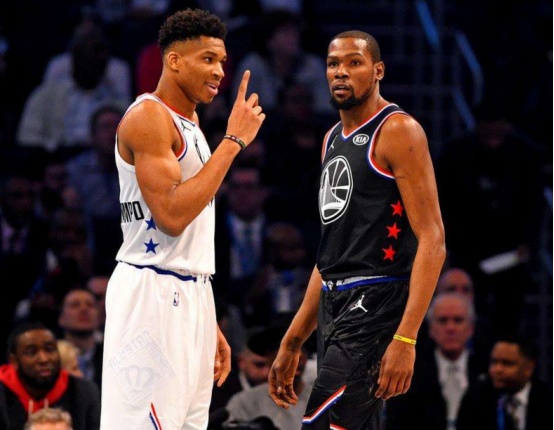 背身做球 背身做球